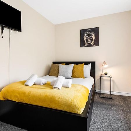 Off Road Parking, Garden, Tv'S In Bedrooms Morriston Buitenkant foto