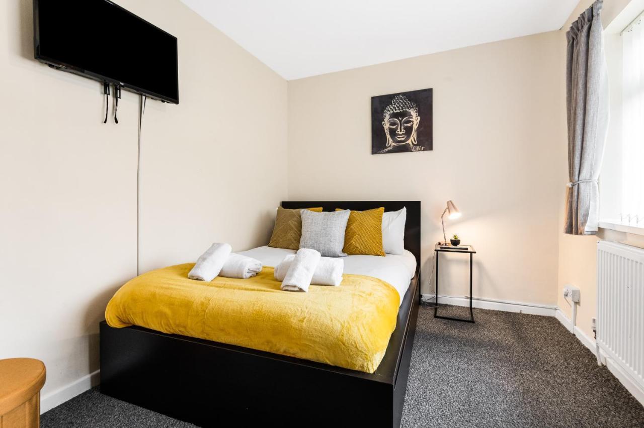 Off Road Parking, Garden, Tv'S In Bedrooms Morriston Buitenkant foto